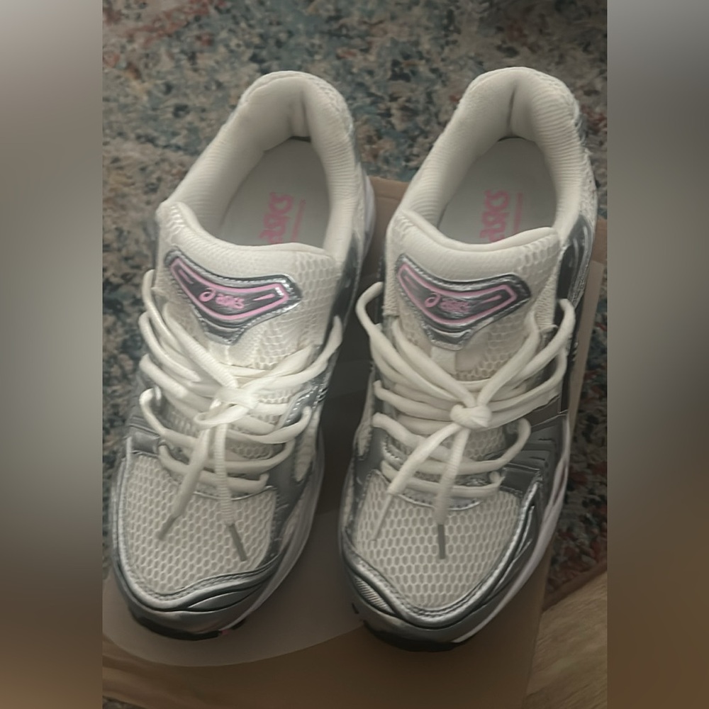 ASICS Women's White and Silver Running Shoes